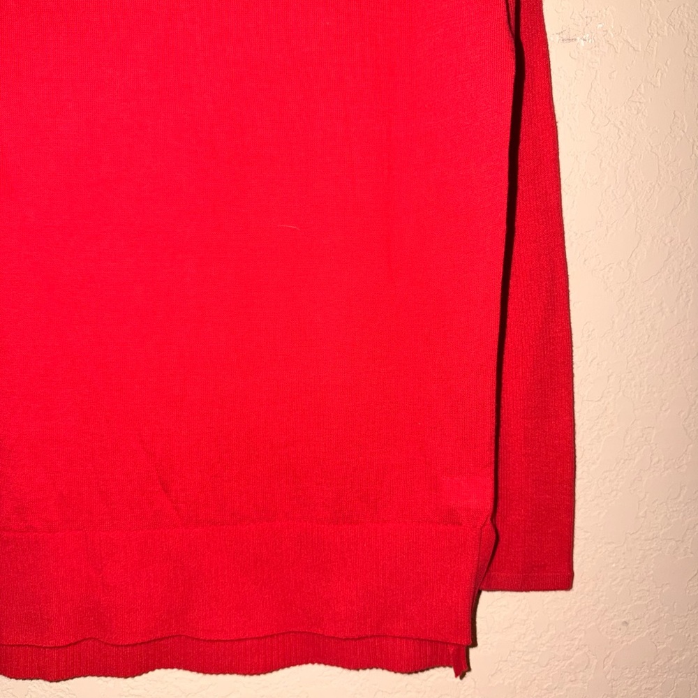 Victoria’s Secret Red Sweater Women’s Size Small Soft Cozy Lightweight Knit - Picture 4 of 7
